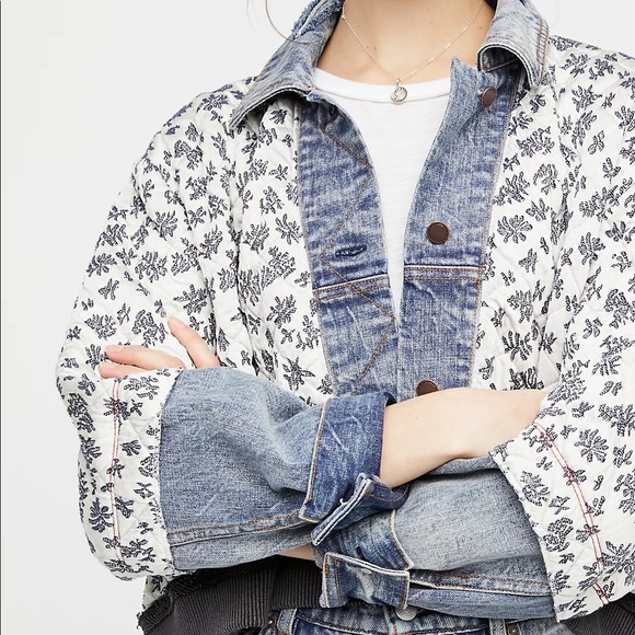 SOLD OUT and RARE - GUC - XS/S Free People Ditsy Denim Jacket - Picture 3 of 5
